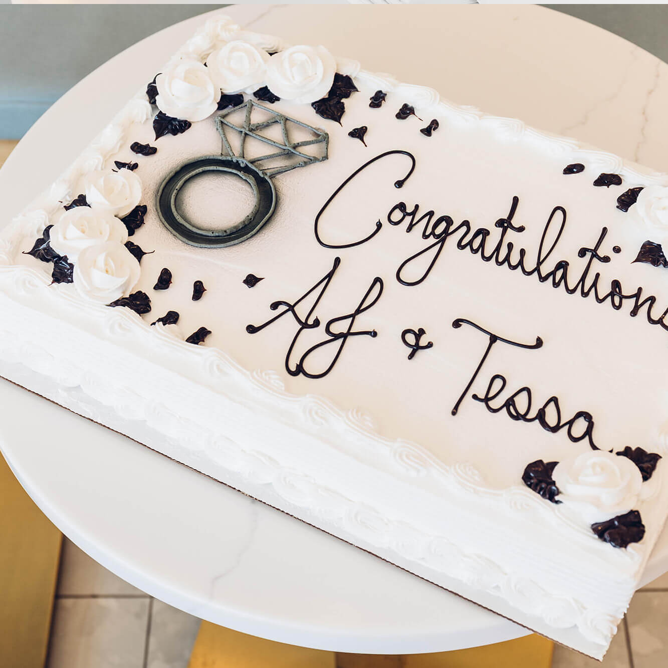 custom cake