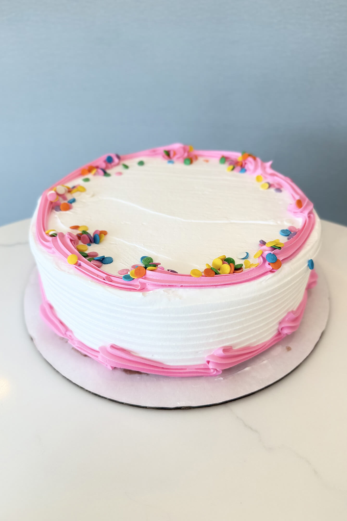 Classic Cakes - Round Cakes